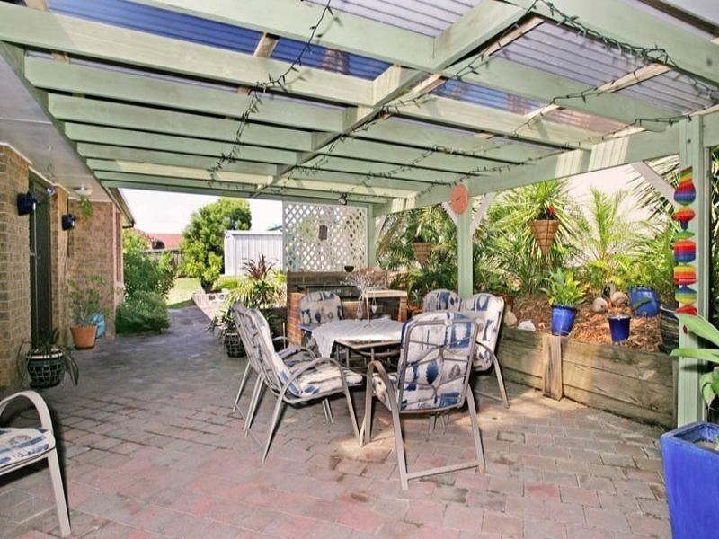 6 Mossman Avenue, Bateau Bay NSW 2261