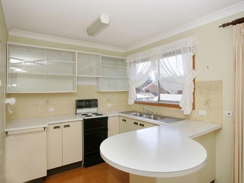 41 Rays Road, Bateau Bay NSW 2261