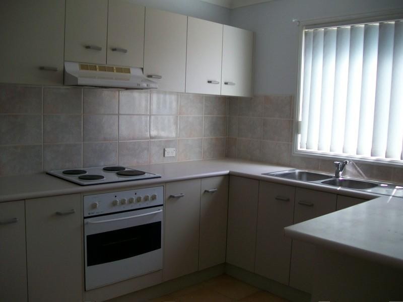 1/10 Aurora Place, Bateau Bay NSW 2261