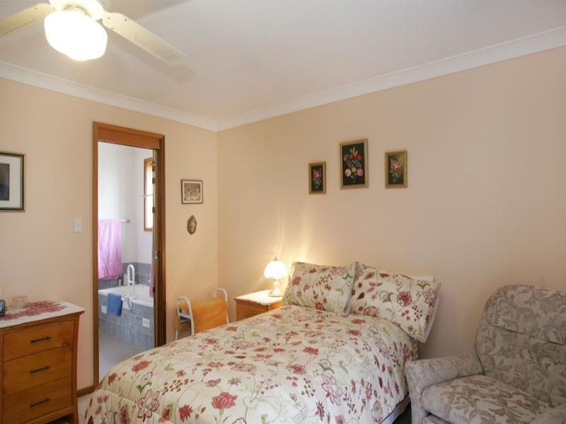 3 Jonquil Close, Bateau Bay NSW 2261