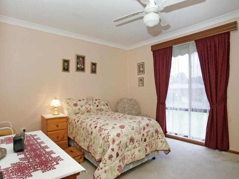 3 Jonquil Close, Bateau Bay NSW 2261