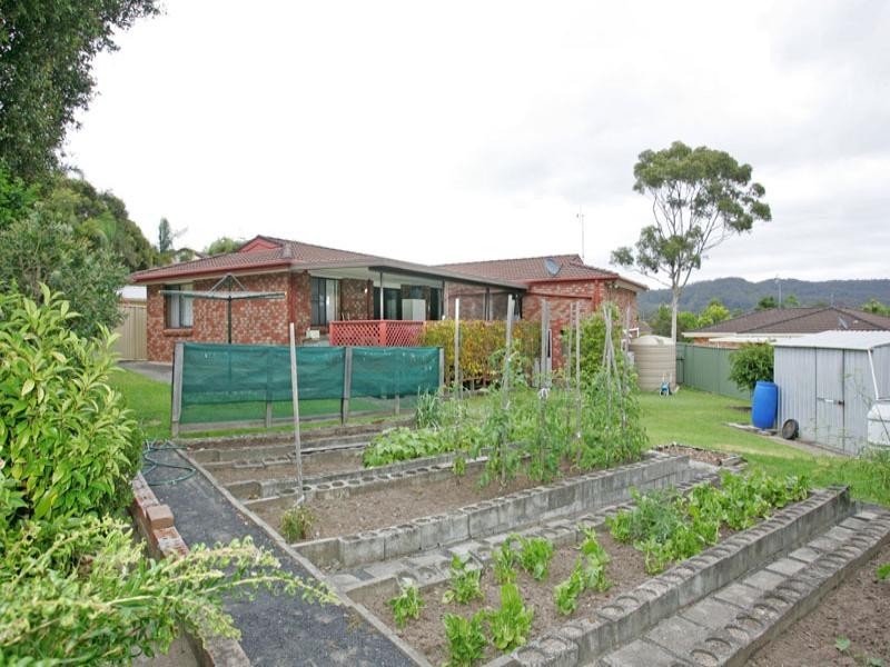 3 Jonquil Close, Bateau Bay NSW 2261