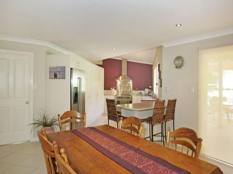 5 Garland Avenue, Killarney Vale NSW 2261