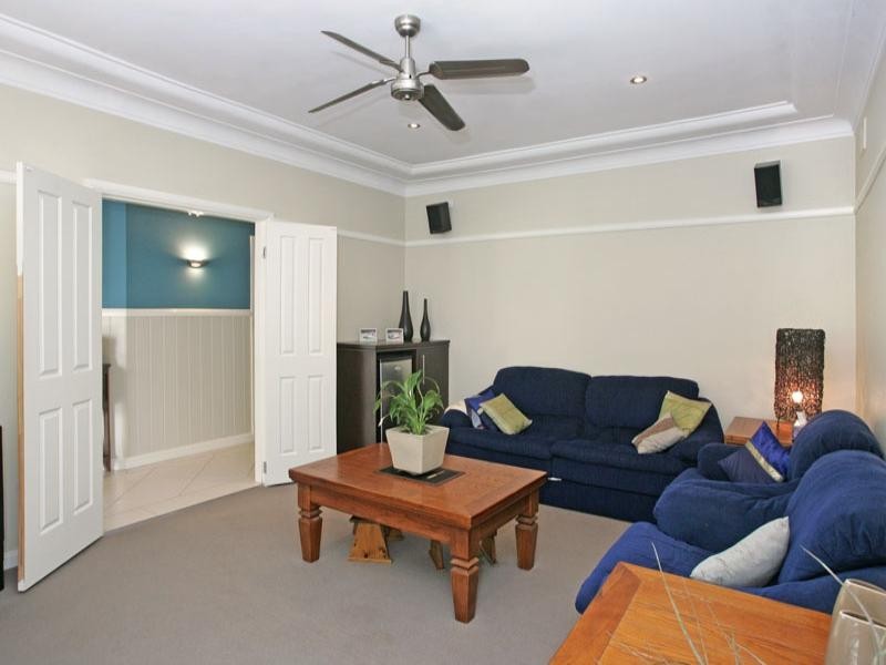 5 Garland Avenue, Killarney Vale NSW 2261