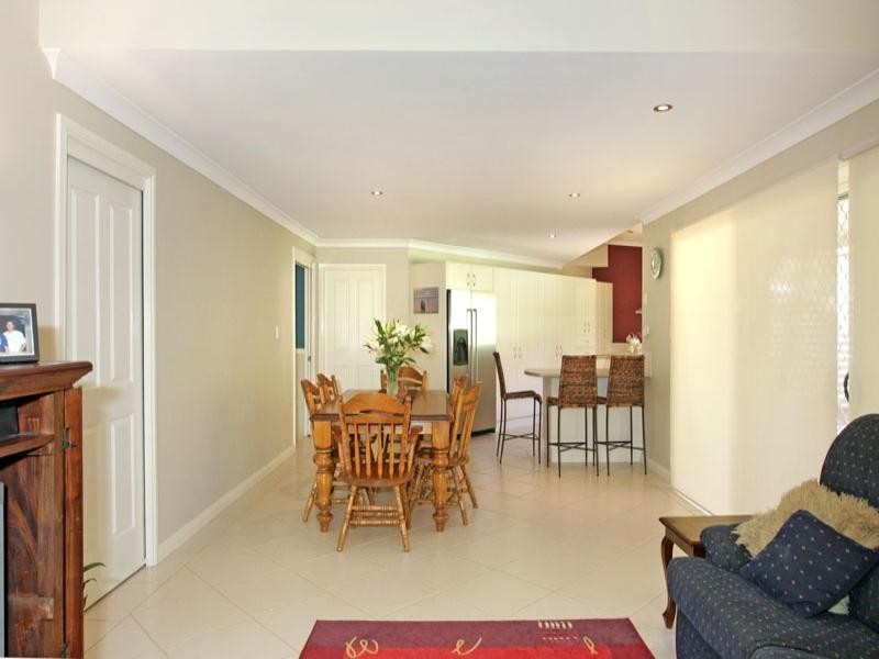 5 Garland Avenue, Killarney Vale NSW 2261