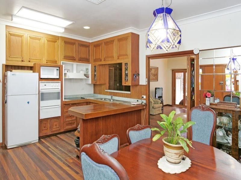 14 Patstone Street, Bateau Bay NSW 2261