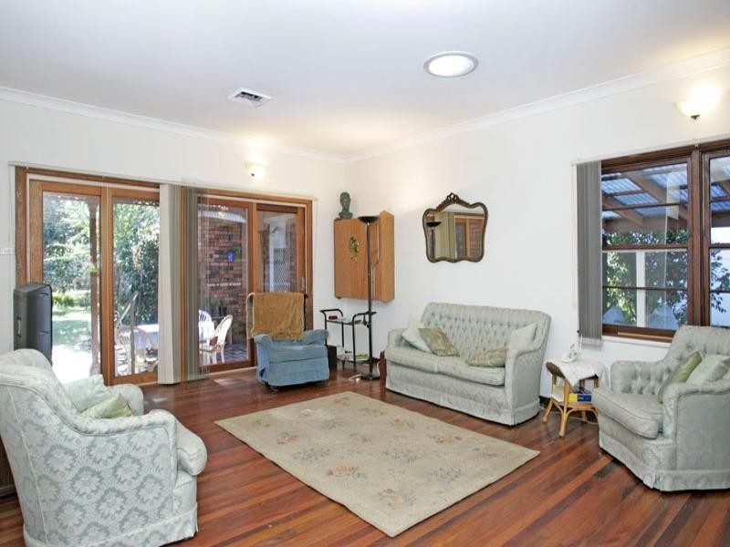 14 Patstone Street, Bateau Bay NSW 2261