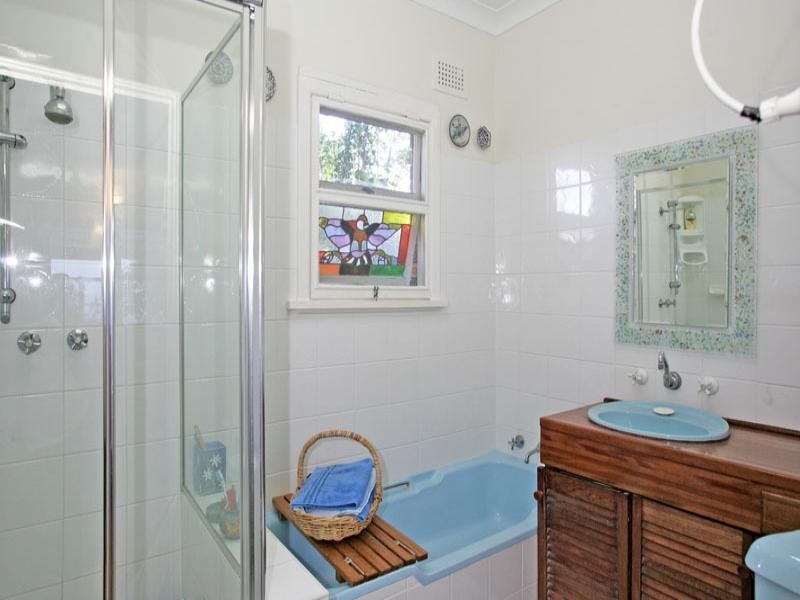 14 Patstone Street, Bateau Bay NSW 2261