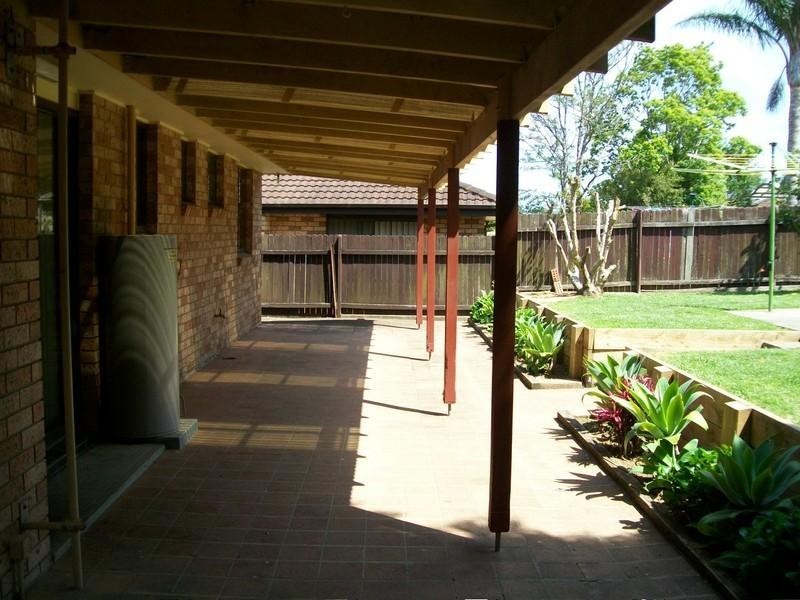 11 Pendant Parade, Killarney Vale NSW 2261