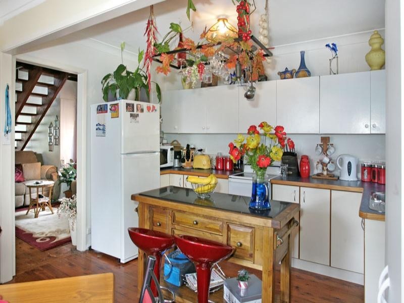 23 Hilltop Street, Bateau Bay NSW 2261