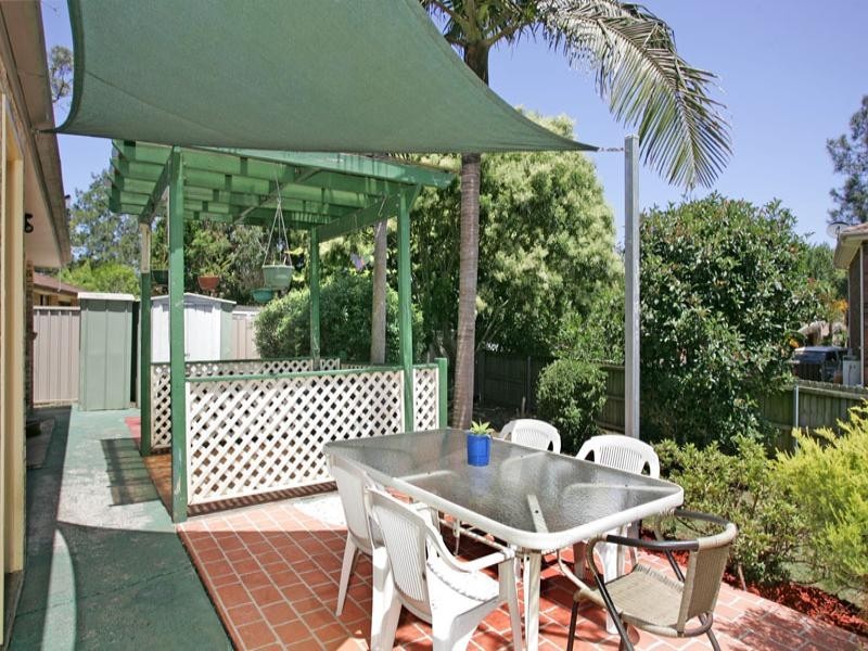 4 Neville Close, Bateau Bay NSW 2261