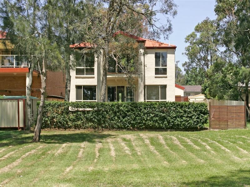 29 Hinemoa Avenue, Killarney Vale NSW 2261