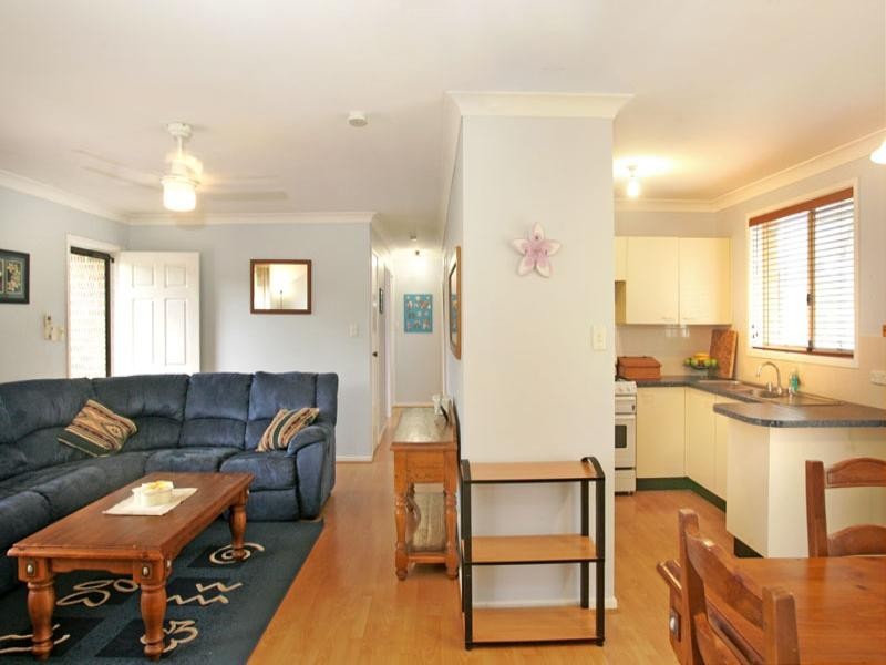 11 Rotherham Street, Bateau Bay NSW 2261