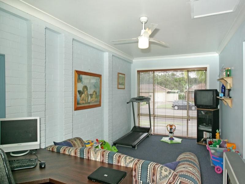 11 Rotherham Street, Bateau Bay NSW 2261