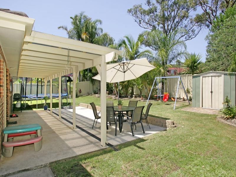 11 Rotherham Street, Bateau Bay NSW 2261