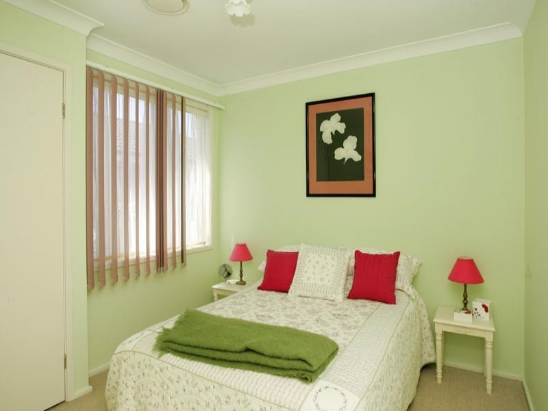 204 Cresthaven Avenue, Bateau Bay NSW 2261