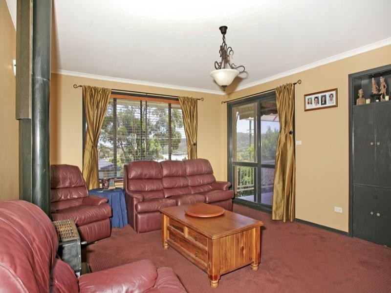 47 Belford Avenue, Bateau Bay NSW 2261