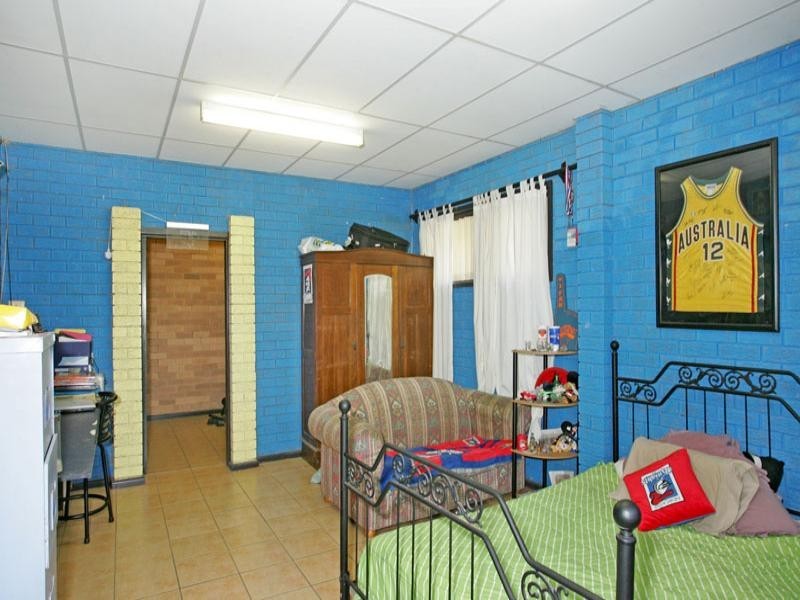 47 Belford Avenue, Bateau Bay NSW 2261