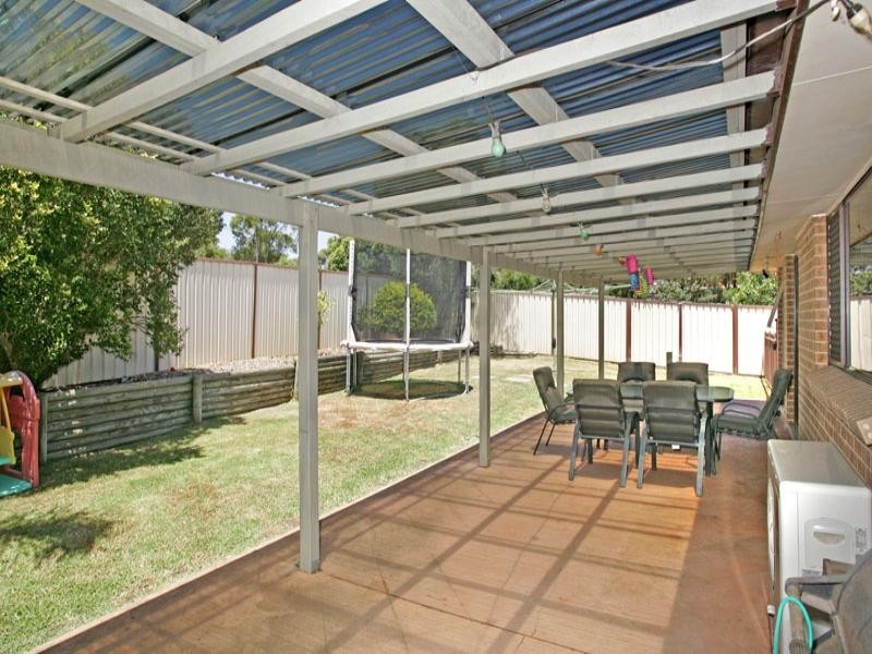 174 Cresthaven Avenue, Bateau Bay NSW 2261