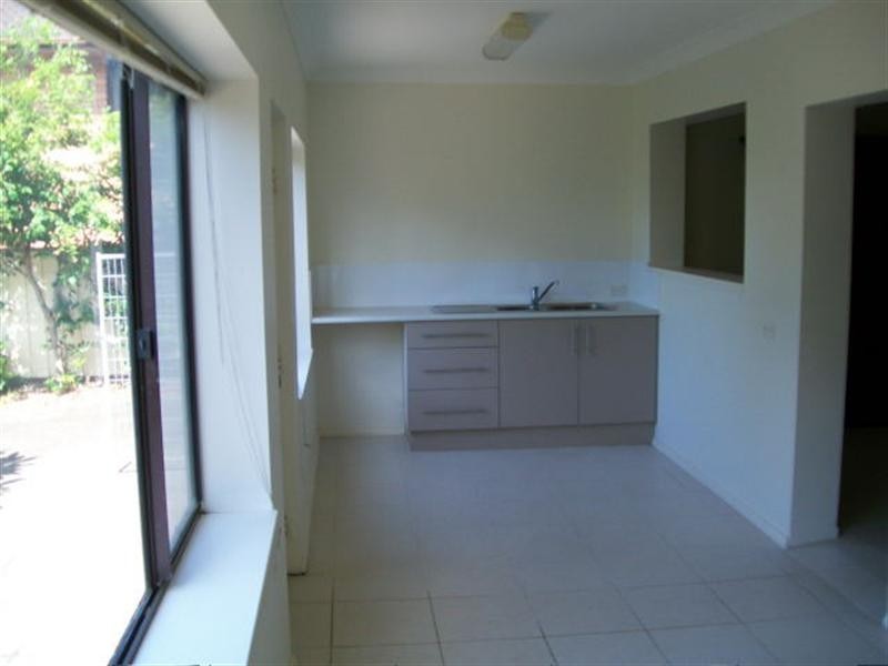 21 Sabrina Avenue, Bateau Bay NSW 2261