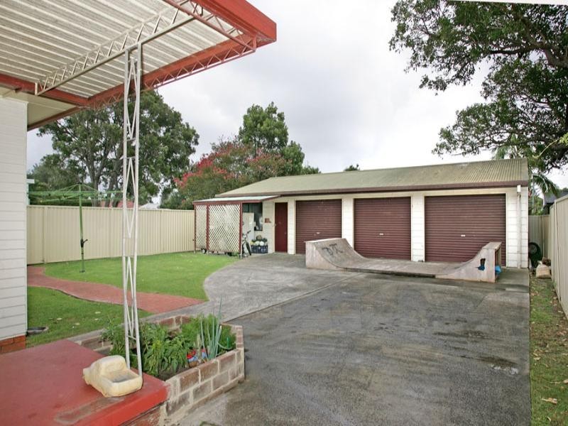3 Oxley Road, Killarney Vale NSW 2261