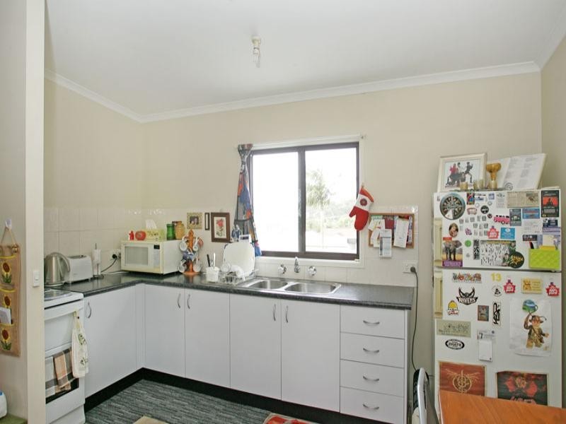 516 The Entrance Road, Bateau Bay NSW 2261