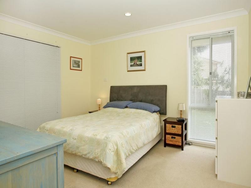 18 Cynthia Street, Bateau Bay NSW 2261