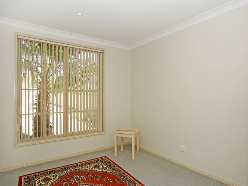 2A Parkside Avenue, Bateau Bay NSW 2261