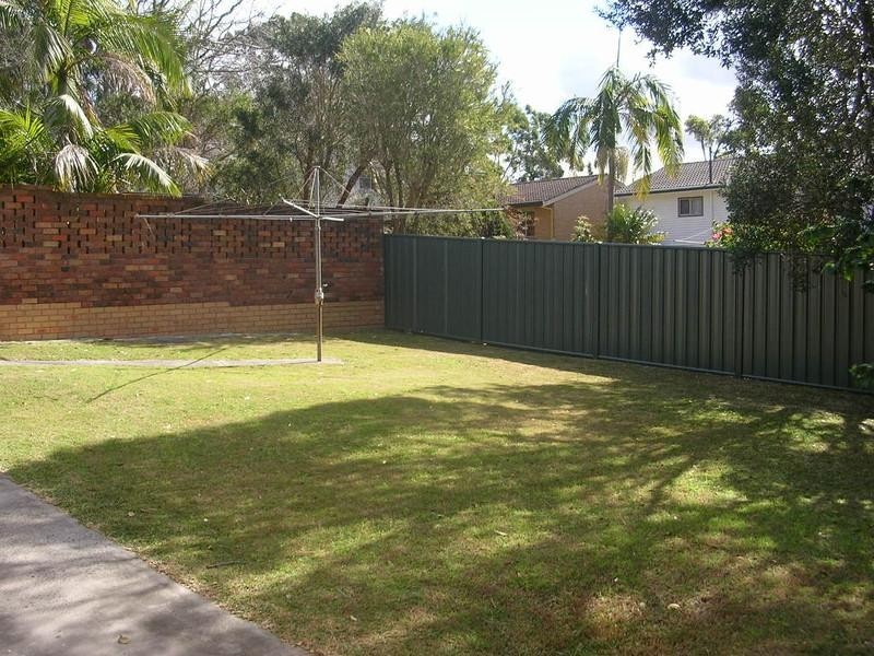 12 Yulong Street, Bateau Bay NSW 2261