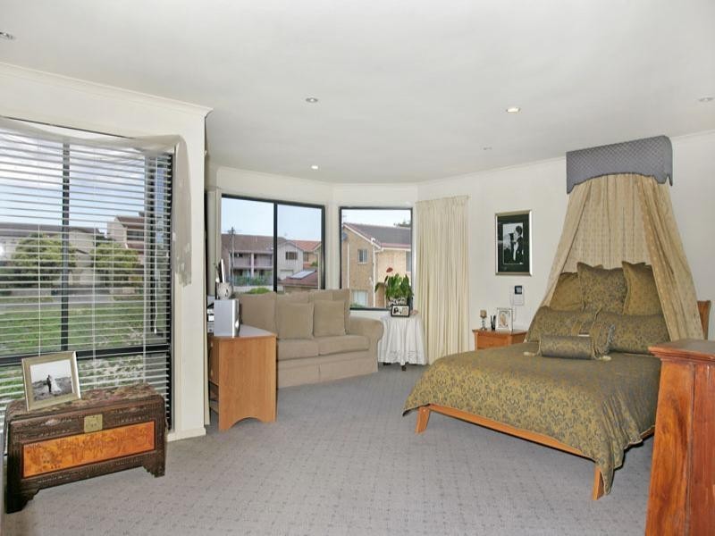 24 Wilfred Barrett Drive, The Entrance North NSW 2261