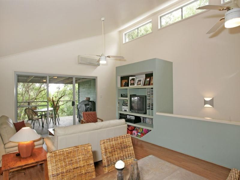 51 Boos Road, Forresters Beach NSW 2260