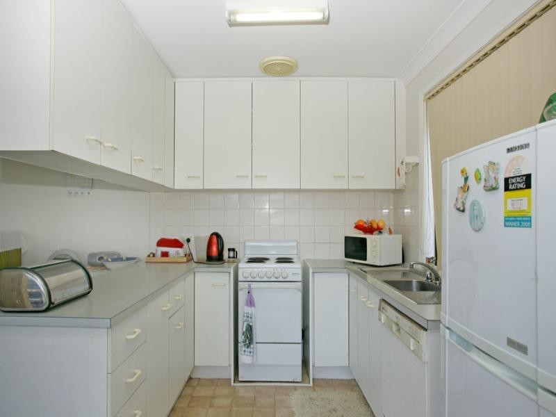 23 Shakespeare Avenue, Bateau Bay NSW 2261