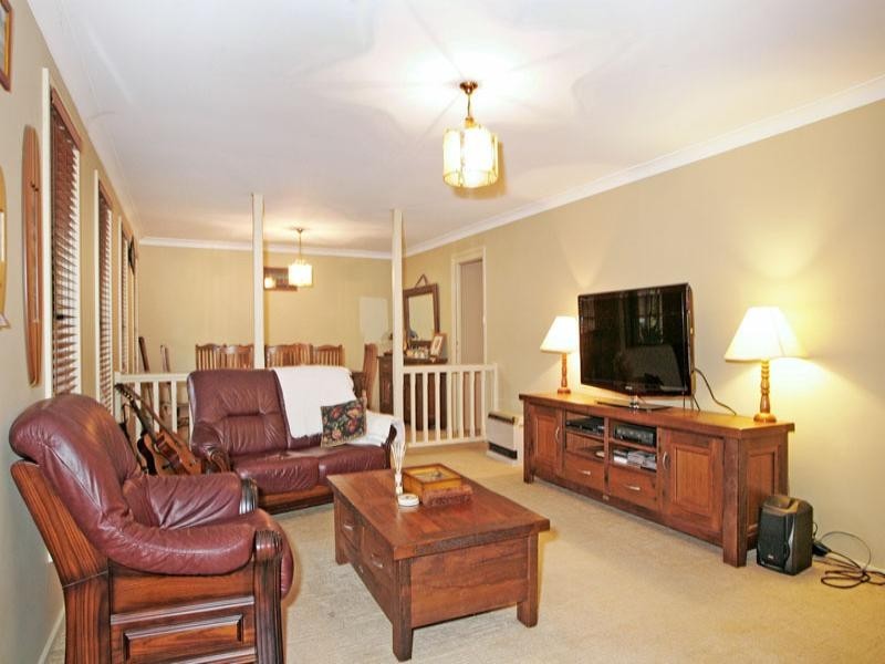 9 Gwydir Street, Bateau Bay NSW 2261