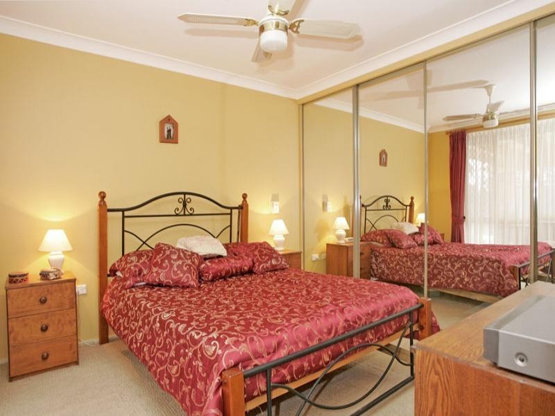 9 Gwydir Street, Bateau Bay NSW 2261