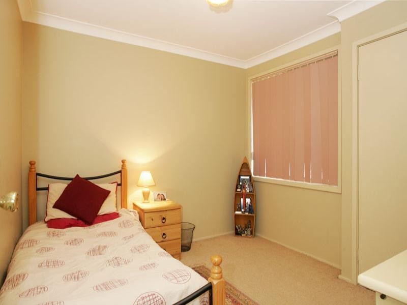 9 Gwydir Street, Bateau Bay NSW 2261