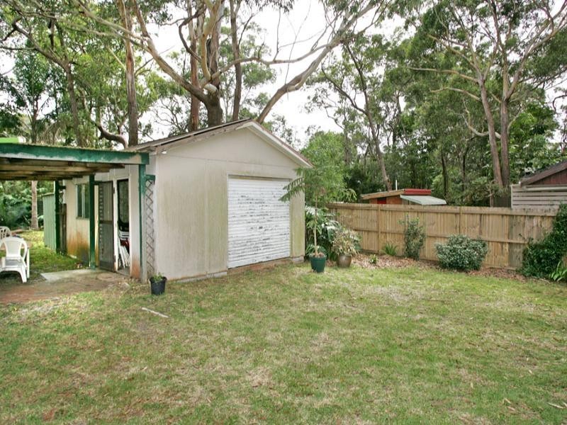 4 Guyagal Street, Bateau Bay NSW 2261