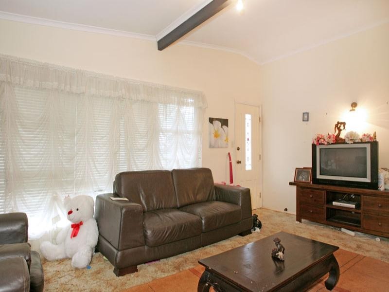 65 Flinders Avenue, Killarney Vale NSW 2261