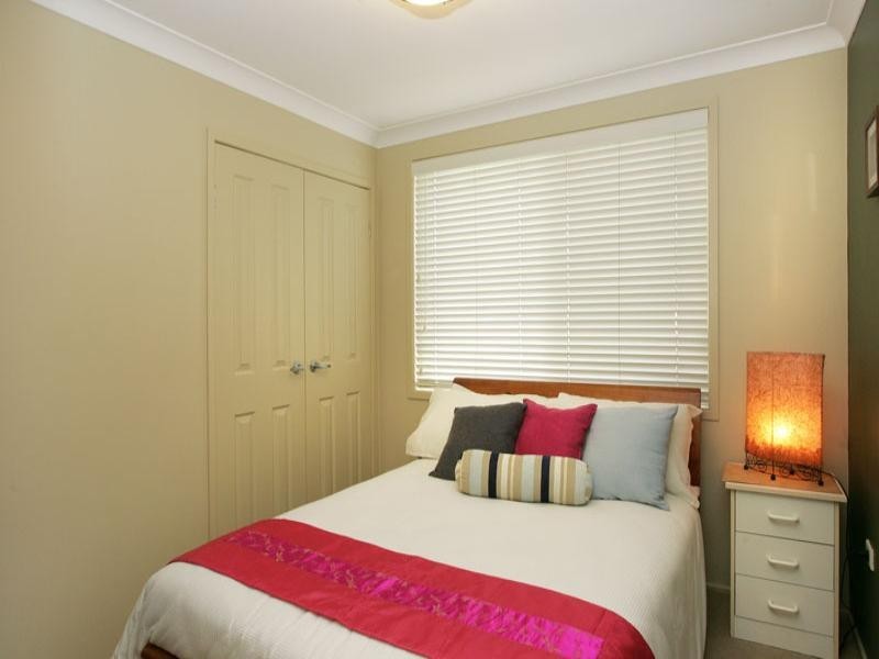 27 Valley View Road, Bateau Bay NSW 2261