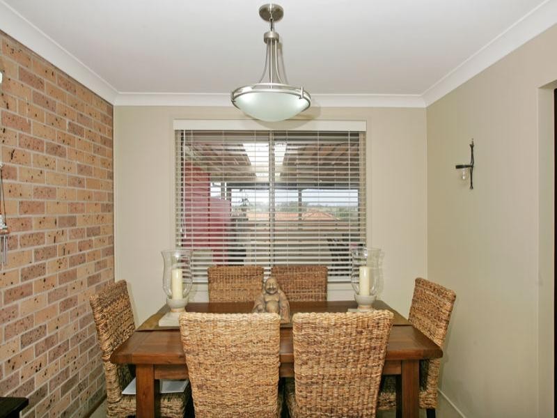 27 Valley View Road, Bateau Bay NSW 2261