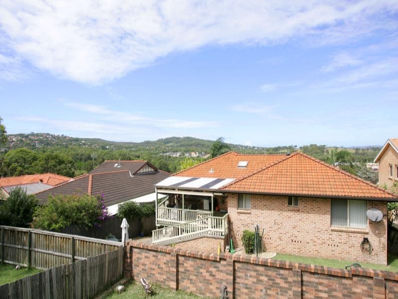 27 Valley View Road, Bateau Bay NSW 2261