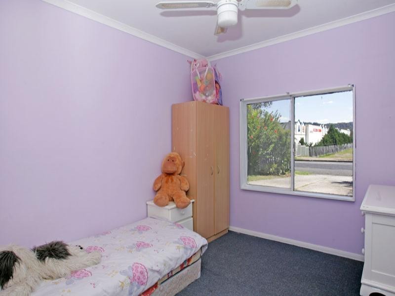 142 Cresthaven Avenue, Bateau Bay NSW 2261