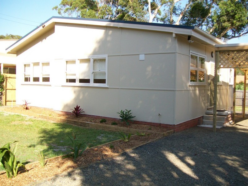 39 Bateau Bay Road, Bateau Bay NSW 2261