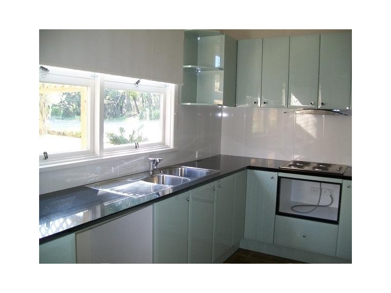 39 Bateau Bay Road, Bateau Bay NSW 2261