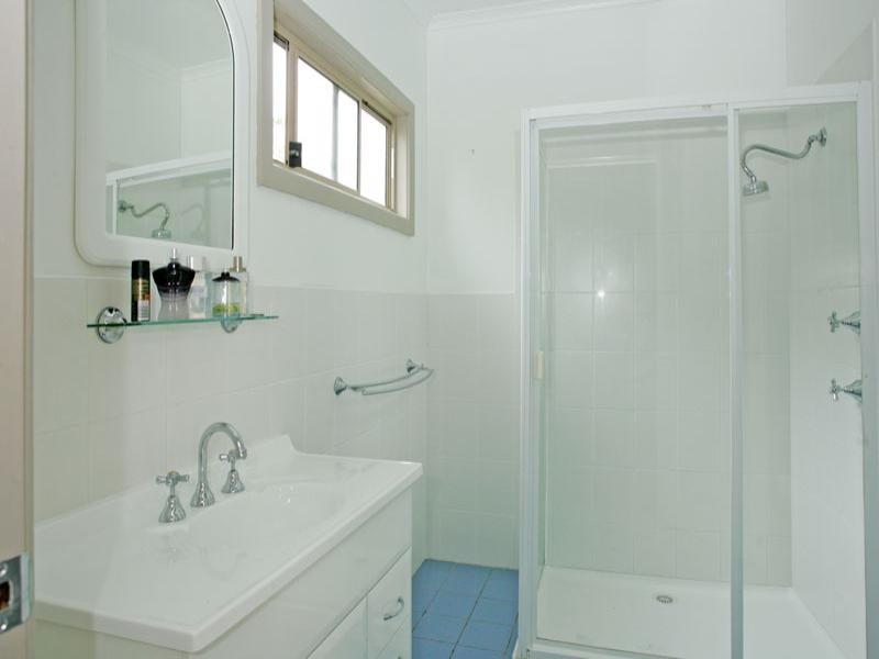 50 Sierra Avenue, Bateau Bay NSW 2261