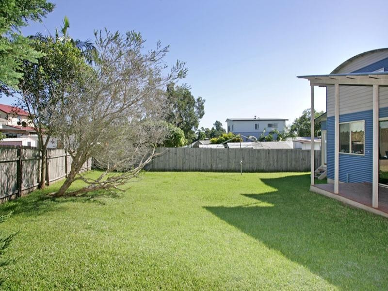 50 Sierra Avenue, Bateau Bay NSW 2261