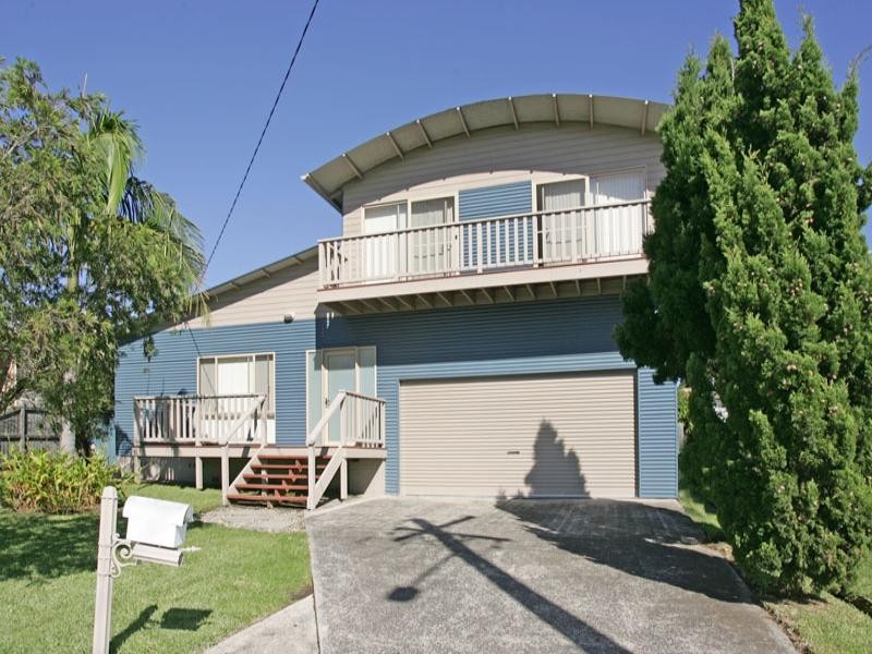 50 Sierra Avenue, Bateau Bay NSW 2261