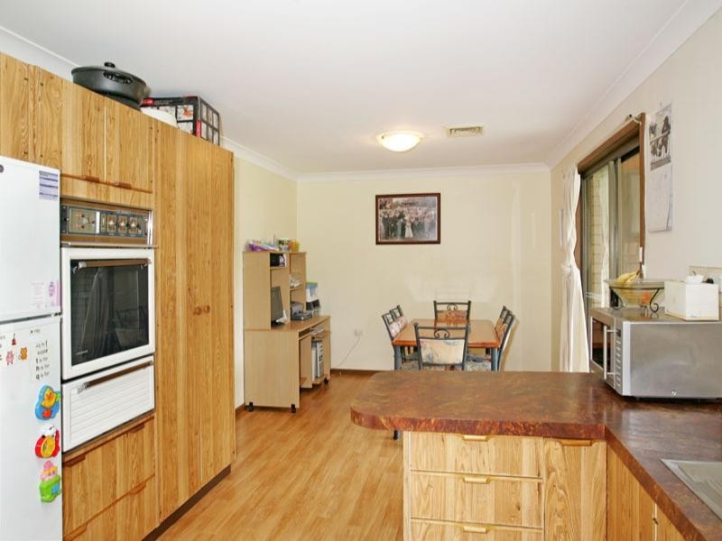 27 Poplars Avenue, Bateau Bay NSW 2261