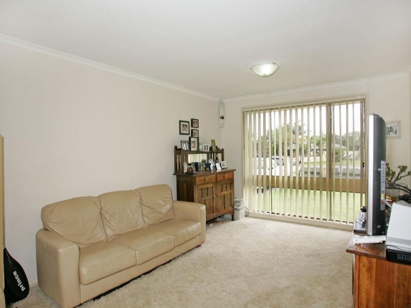 7 Finch Place, Bateau Bay NSW 2261