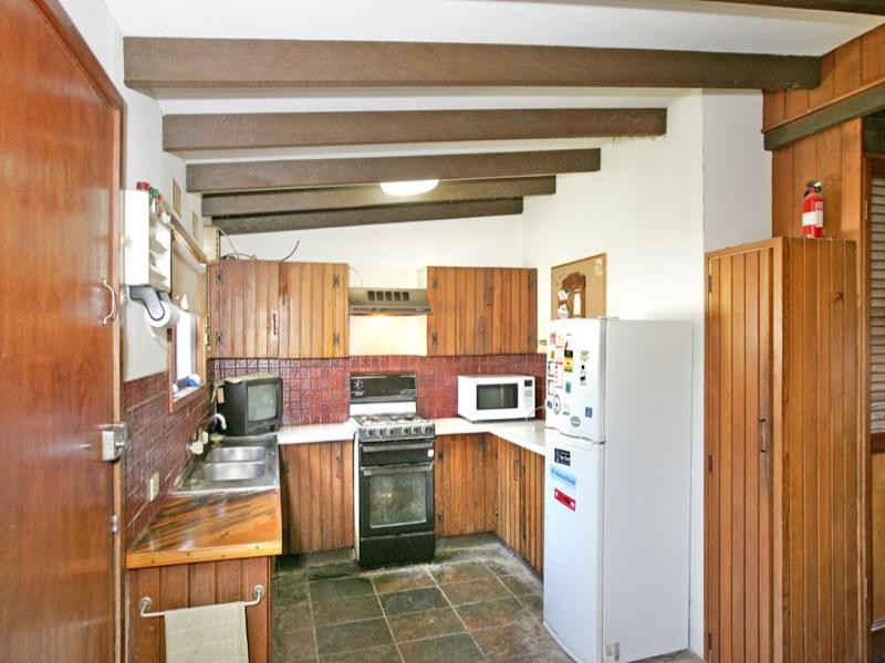 8 Lindsay Street, Long Jetty NSW 2261