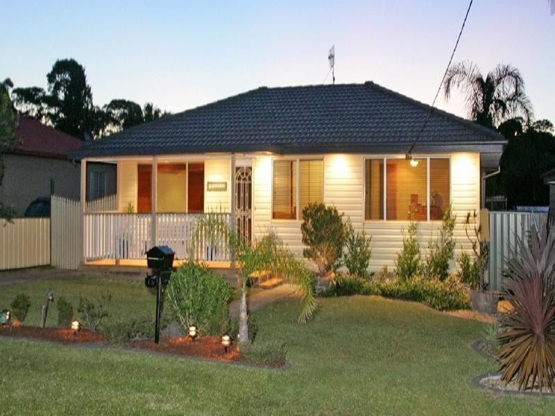 15 Ithaca Street, Bateau Bay NSW 2261